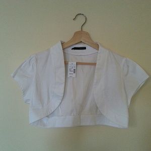 Maurice's white cropped jacket NWT